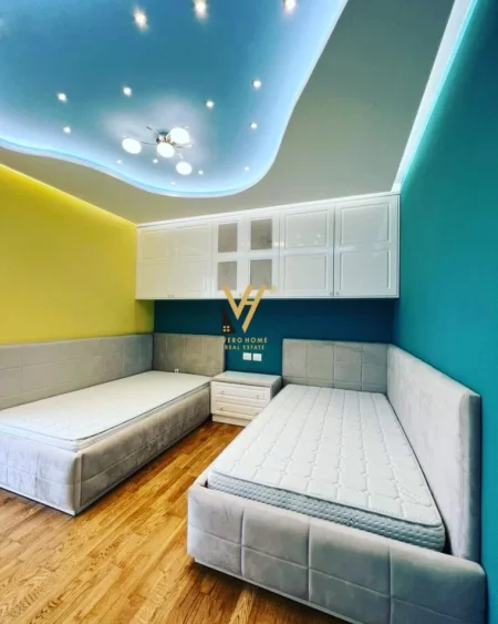 Tirane, shitet apartament 2+1+Ballkon Kati 4, 116 m² 260.000 € (KOPSHTI BOTANIK)