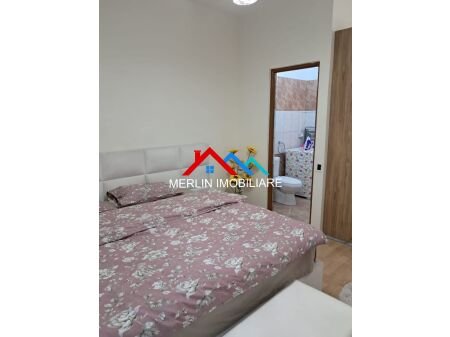 Tirane, jepet me qera apartament 2+1+Ballkon Kati 1, 100 m²500 € (RRUGA GJETO COKU)