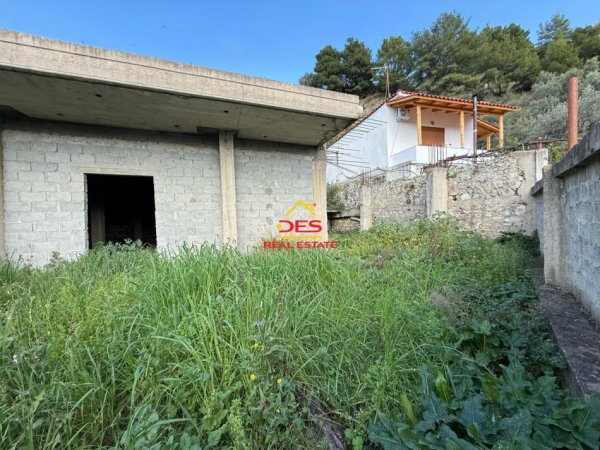 Vlore, shitet shtepi 2+1 Kati 0, 119 m² 125.000 € (Rruga Demokracia)