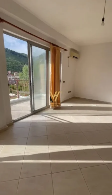 Lezhe Shengjin, shitet garsonier 1+1 Kati 2, 40 m² 53.000 € (SHENGJIN)