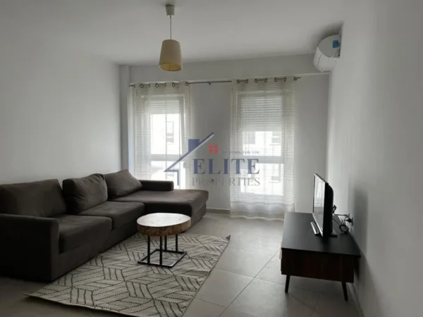 Tirane, jepet me qera apartament 1+1+Ballkon Kati 4, 64 m² 550 € (Kompleksi Magnet)