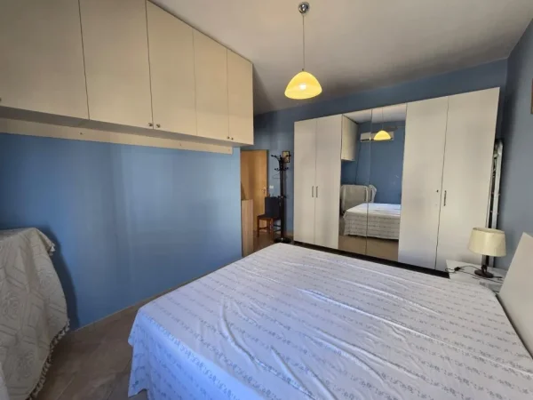 Vlore, shitet apartament 1+1+Ballkon Kati 4, 60 m² 70.000 € (Tek Orizi)