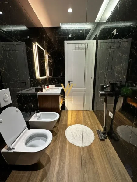 Tirane, shitet apartament 2+1+Ballkon Kati 7, 112 m² 252.900 € (PORCELAN)