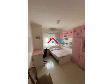 Tirane, jepet me qera apartament 2+1 Kati 8, 85 m² 550 € (RRUGA E ELBASANIT)