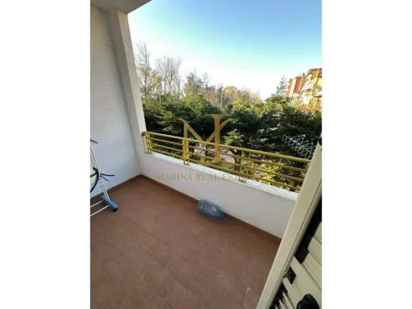 Durres, jepet me qera apartament 1+1+Ballkon Kati 2, 75 m² 350 € (plepa,Plazh,Durres)