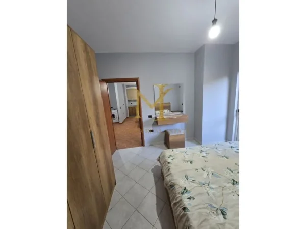Durres, jepet me qera apartament 1+1+Ballkon Kati 2, 68 m² 350 € (plazh hekurudha,durres)