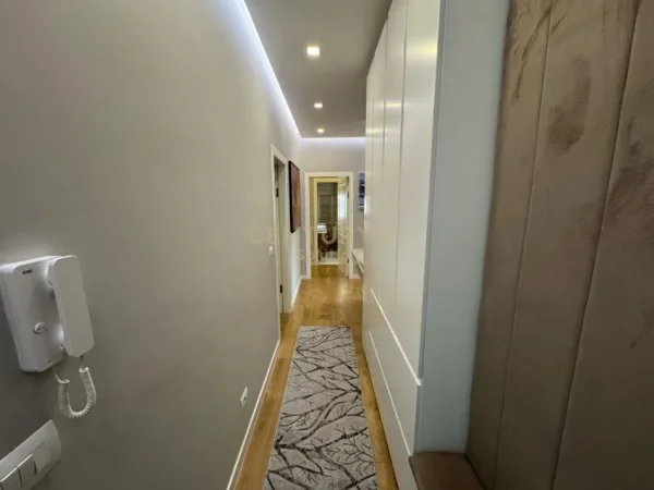 Tirane, shes apartament 2+1+2 , 113 m² 250.000 € (Liqeni i Thatë)