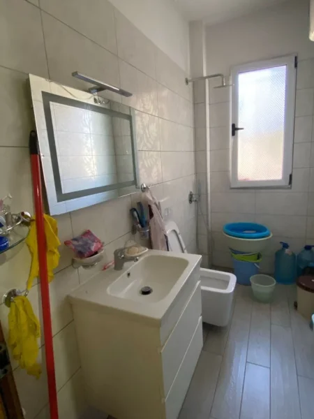 Tirane, shes apartament 3+1+Aneks+Ballkon Kati 5, 106 m² 185.000 € (Rruga Bardhyl) OPP50045