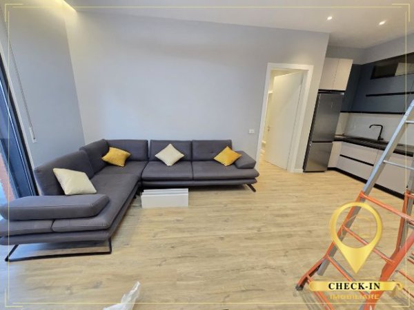 Tirane, jepet me qera apartament 2+1+Aneks+Ballkon Kati 7, 113 m² 1.400 € (Kompleksi Delijorgji)