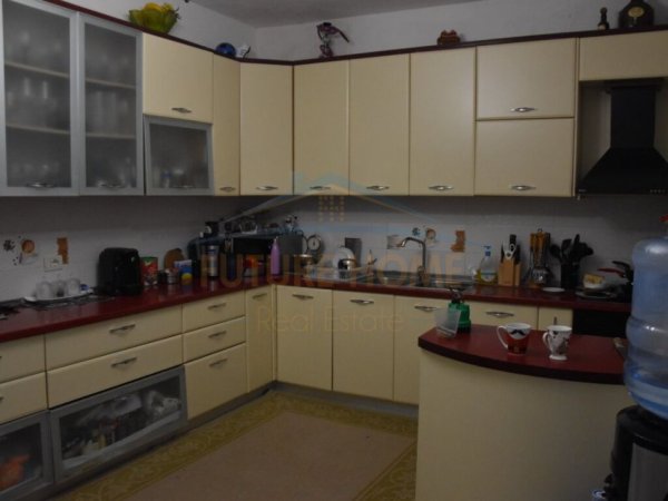 Durres, shitet shtepi 2+1 Kati 0, 119 m² 200.000 € 
