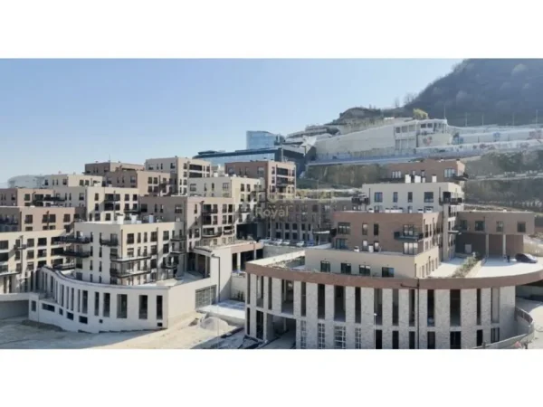 Tirane, shes apartament 3+1+3 , 250 m² 305.000 € (Kodra e Diellit)