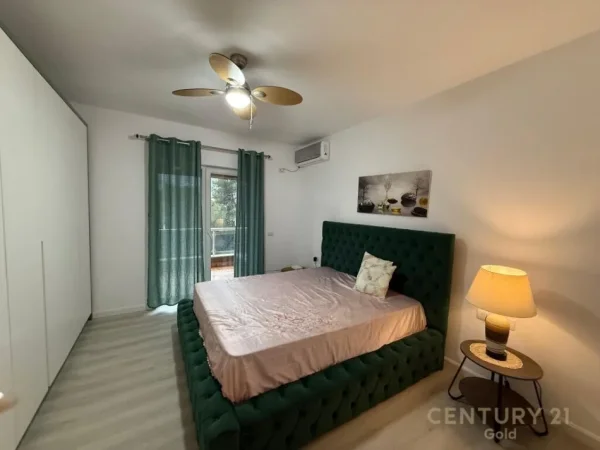 Tirane, jap me qera apartament 2+1 , 101 m² 650 € (Kopshti Botanik Zoologjik)