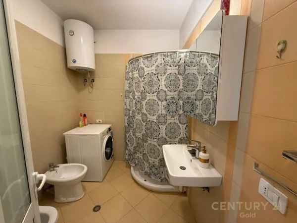 Tirane, jap me qera apartament 2+1 , 101 m² 650 € (Kopshti Botanik Zoologjik)