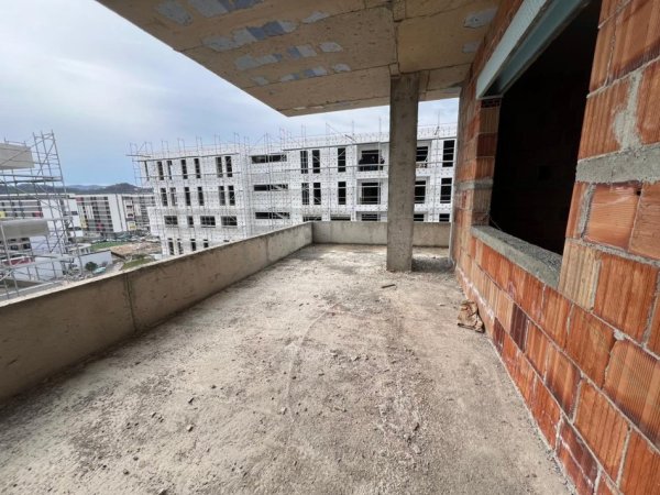 Tirane, shitet apartament 2+1 Kati 8, 79 m² 93.000 € (Univers City)