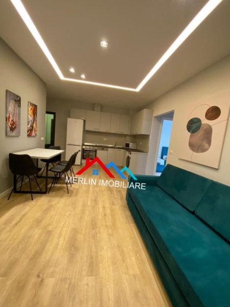 Tirane, jepet me qera apartament 2+1+Ballkon Kati 1, 75 m² 640 € (21 DHJETORI)