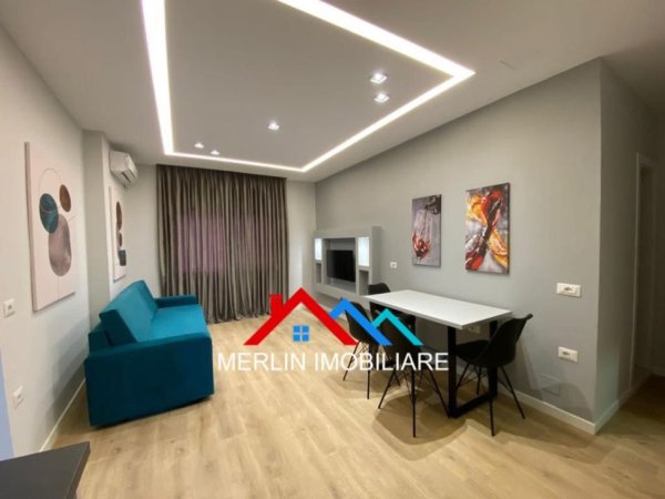 Tirane, jepet me qera apartament 2+1+Ballkon Kati 1, 75 m² 640 € (21 DHJETORI)