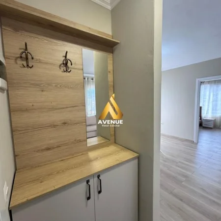 Tirane, jepet me qera apartament 2+1+Ballkon Kati 5, 75 m² 500 € (hamdi pepo)