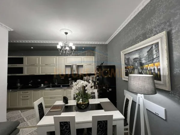 Tirane, shitet apartament 2+1 Kati 2, 105 m² 140.000 € (FRESK)   UNA49925