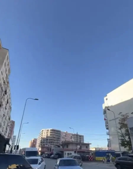 Tirane, shitet apartament 2+1 Kati 7, 100 m² (Sokrat Miho prane Vila L 2)