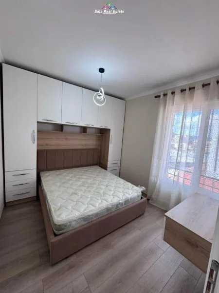 Tirane, jepet me qera apartament 2+1 Kati 5, 80 m² 500 € (selite)