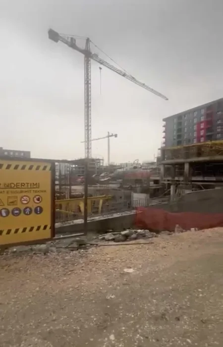 Tirane, shitet apartament 1+1 Kati 4, 70 m² (Ringside Residence)