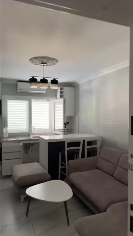 Tirane, jepet me qera apartament 1+1+Ballkon Kati 3, 75 m² 650 € (RRUGA E BARRIKADAVE)