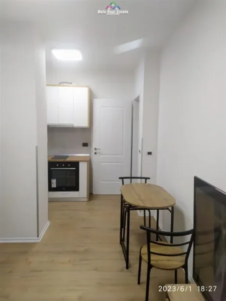 Tirane, jepet me qera apartament 1+1+Ballkon , 50 m² 550 € (rruga e bogdaneve)