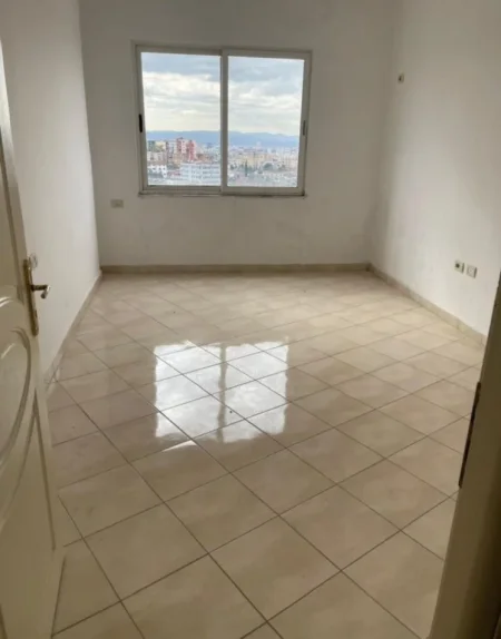 Tirane, shitet apartament 1+1 Kati 4, 72 m² 85.000 € (Shefqet Kuka)
