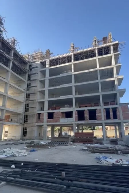 Tirane, shitet 2+1 Kati 5, 91 m² (Univers City QTU)