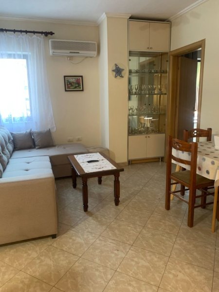 Tirane, jepet me qera apartament 2+1 Kati 5, 67 m² 550 € (rruga e barrikadave)