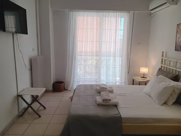 Tirane, jepet me qera apartament 1+1+Ballkon Kati 3, 72 m² 500 € (rruga bardhyl)