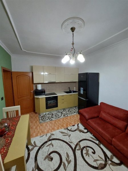 Tirane, jepet me qera apartament 2+1 Kati 3, 70 m² 450 € (oxhaku)