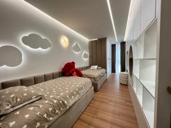 Tirane, shitet apartament 2+1 , 132 m² 348.000 € (Policia Bashkiake)