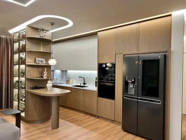 Tirane, shitet apartament 2+1 , 132 m² 348.000 € (Policia Bashkiake)