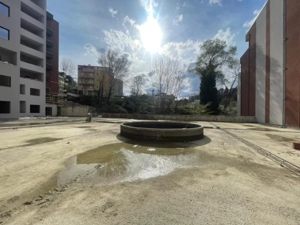 Shitet Apartament 2+1 +2 155.000 € (Rruga Elbasanit)