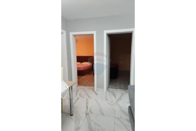 Tirane, shitet apartament 2+1+Ballkon Kati 5, 80 m² 139.000 € (Pazari Ri)