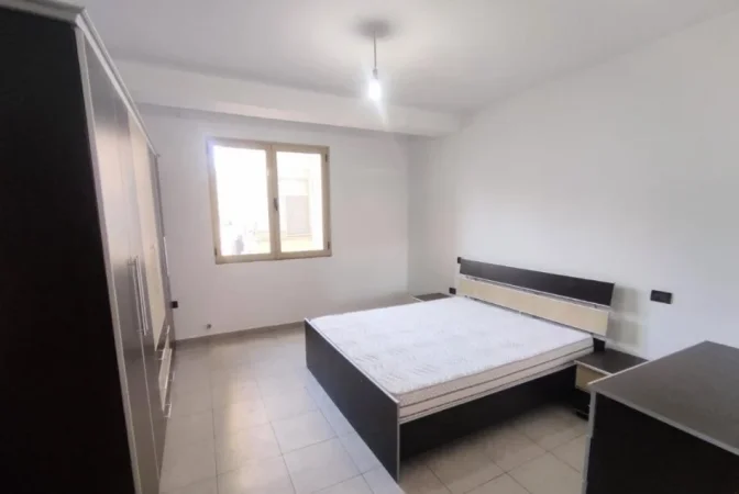 Tirane, shitet apartament 2+1 Kati 5, 100 m² 93.000 € (fresk)