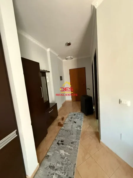 Vlore, shitet apartament 2+1+Ballkon Kati 7, 91 m² 145.000 € (Rruga Murat Tërbaçi)