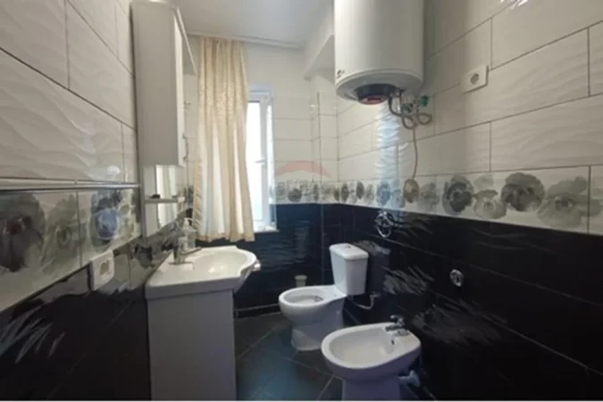 Tirane, shitet apartament 1+1+Ballkon Kati 3, 58 m² 135.000 € 