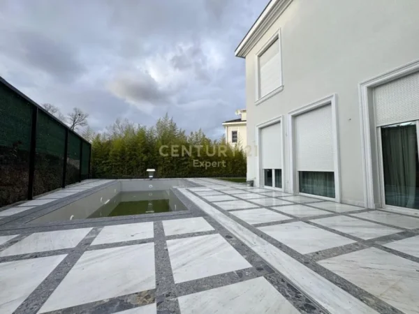 Tirane, SHES VILE ME PISHINE NE ROLLING HILLS RESIDENCE  , 762 m² 2.300.000 € (Qendra Tregtare TEG)
