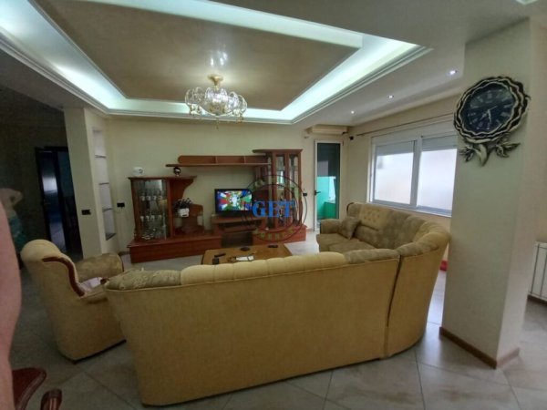 Durres, shitet apartament 3+1+Ballkon Kati 2, 145 m² 160.000 € (Tregu Fshatar)
