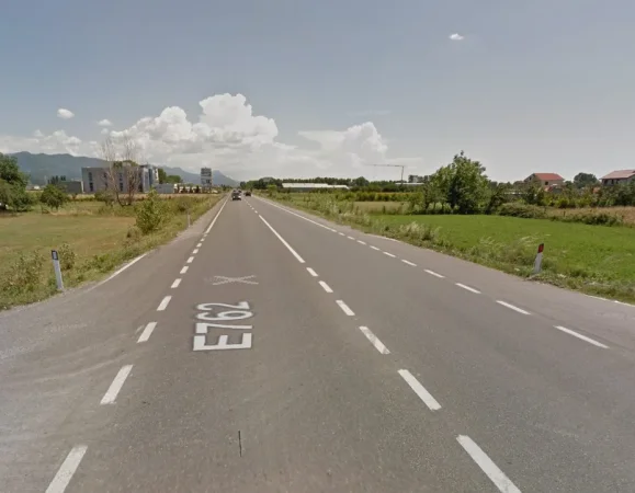 Lezhe Shengjin, shitet toke , 17.000 m² 340.000 € (LEZHE)