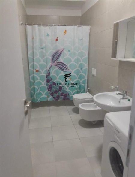 Tirane, jepet me qera apartament 1+1+Ballkon Kati 3, 70 m² 400 € (KODRA E DIELLIT)