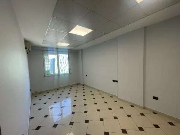 JEPET ME QERA AMBJENT ZYRASH NE BLLOK