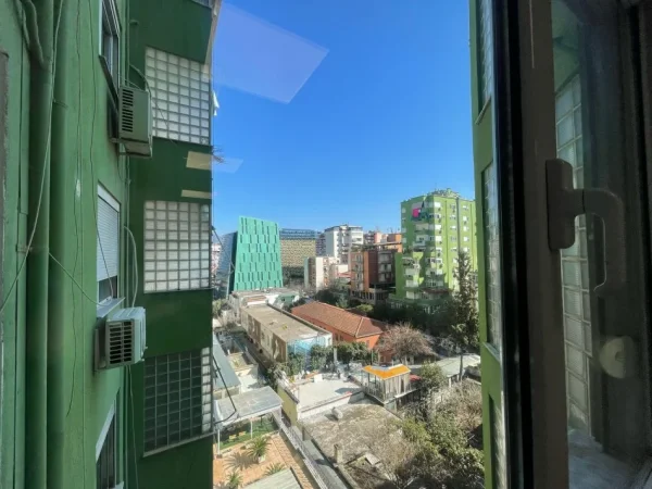 JEPET ME QERA AMBJENT ZYRASH NE BLLOK