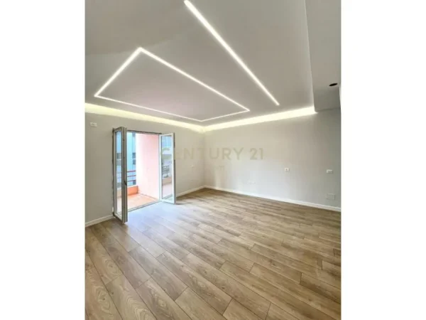 Tirane, shitet apartament 1+1+Ballkon Kati 2, 68 m² 125.000 € (Neom109277)