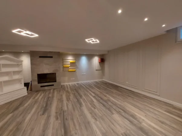 Tirane, jepet me qera Vile 2 Katshe Kati 0, 245 m² 3.000 € (Elysium Residence)