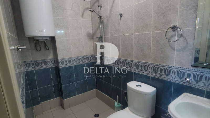 Tirane, jepet me qera apartament 2+1 , 600 € (Pazari i Ri)