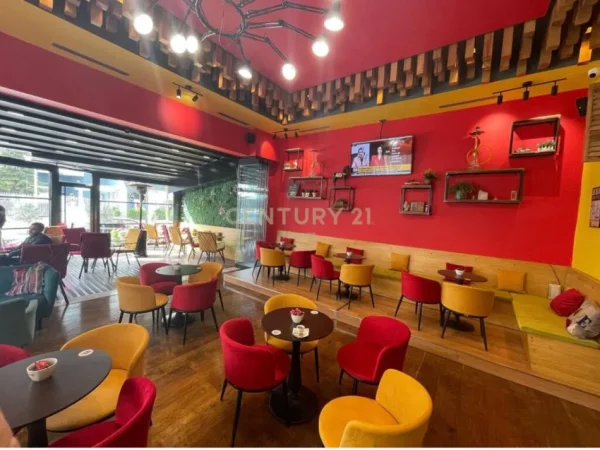 Tirane, shitet lokal Kati 0, 110 m² (Neom109462)