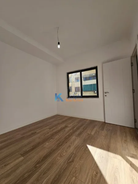 Tirane, shes apartament 1+1 Kati 2, 46,5 m² 108.000 € Ish Nisharaku, pas komplekksit Square 21